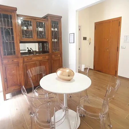 Vintage Charme - Policlinico Appartement Bari