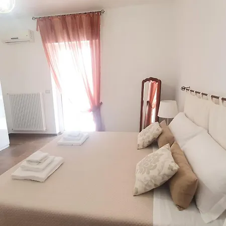 Vintage Charme - Policlinico * Бари