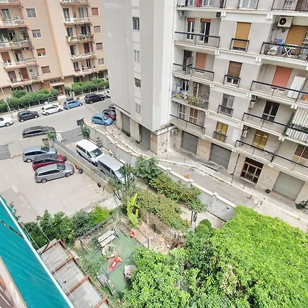 Vintage Charme - Policlinico