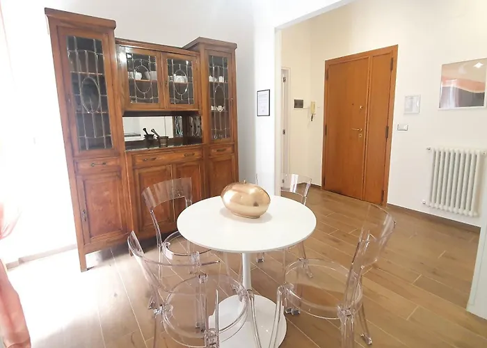 Vintage Charme - Policlinico Apartment Bari